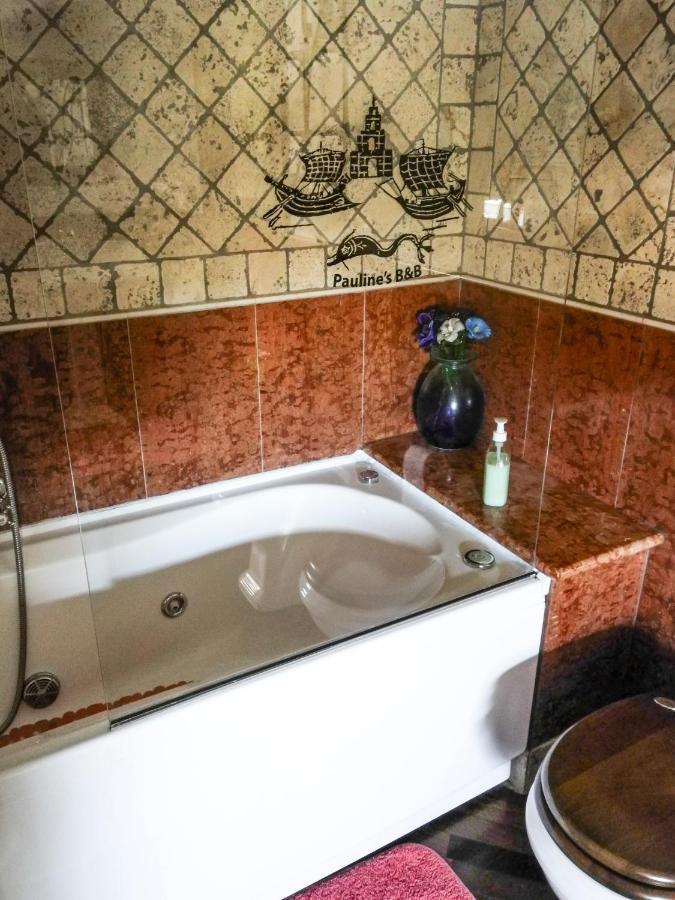 Paoline'S Suite In Villa Fiumicino Bagian luar foto
