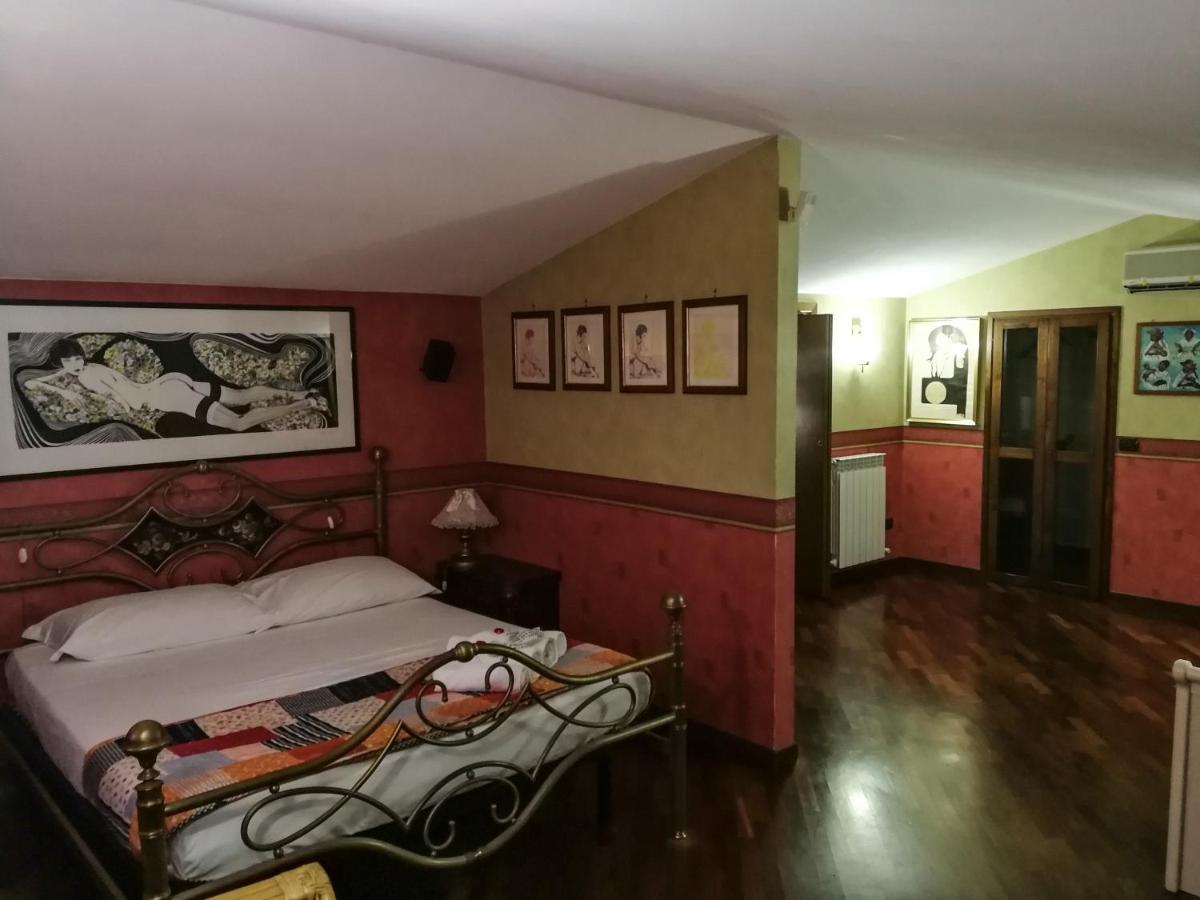 Paoline'S Suite In Villa Fiumicino Bagian luar foto