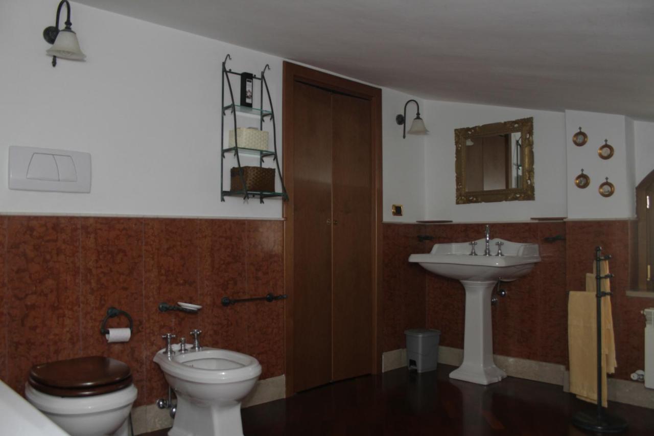 Paoline'S Suite In Villa Fiumicino Bagian luar foto