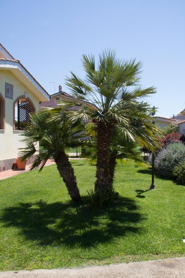 Paoline'S Suite In Villa Fiumicino Bagian luar foto