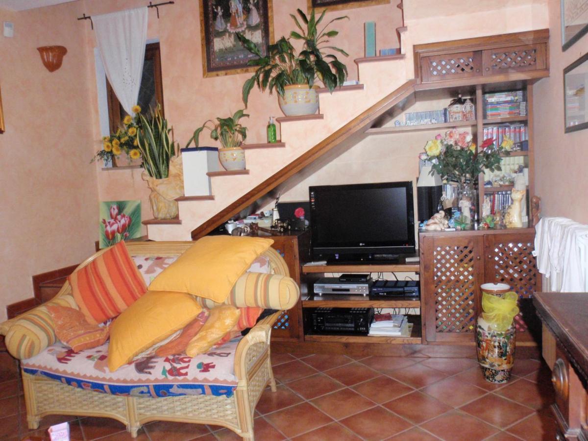 Paoline'S Suite In Villa Fiumicino Bagian luar foto