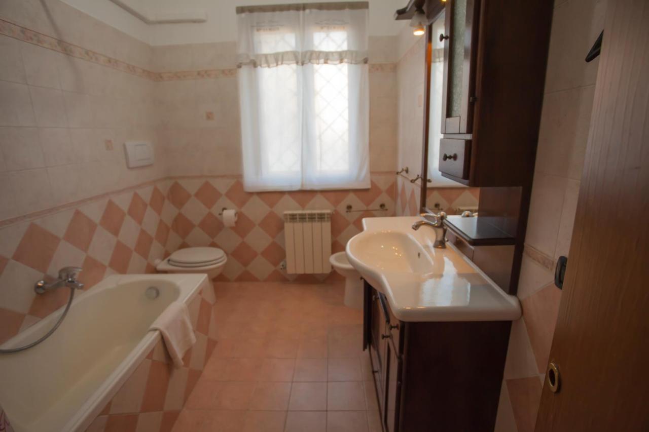 Paoline'S Suite In Villa Fiumicino Bagian luar foto